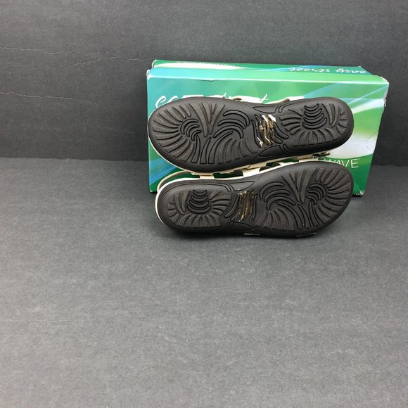 NWB Easy Street Women's Jessica Comfort Sandals - Picture 4 of 4